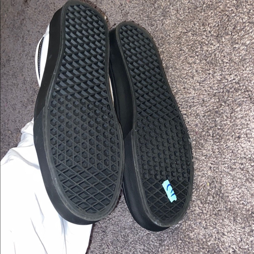 Vans - Picture 3 of 3